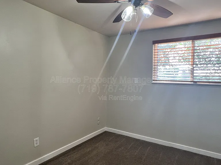 514 Catalina Dr — Photo 31
