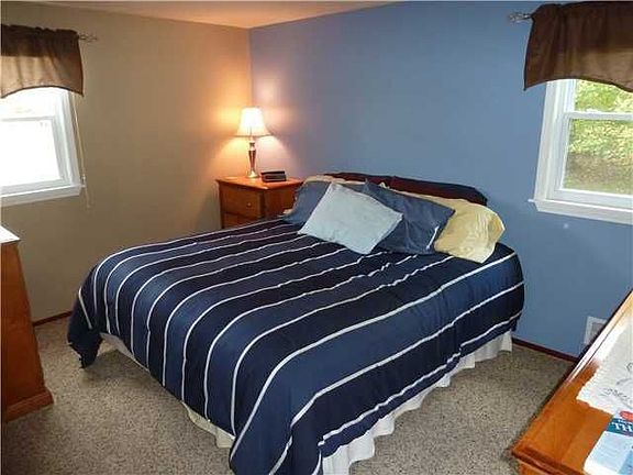 4th image of 6164 Hollybush Ln