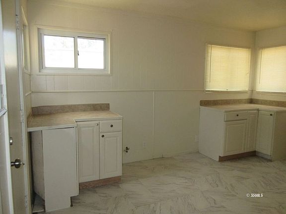 2nd image of 6751 Mountain View Ave