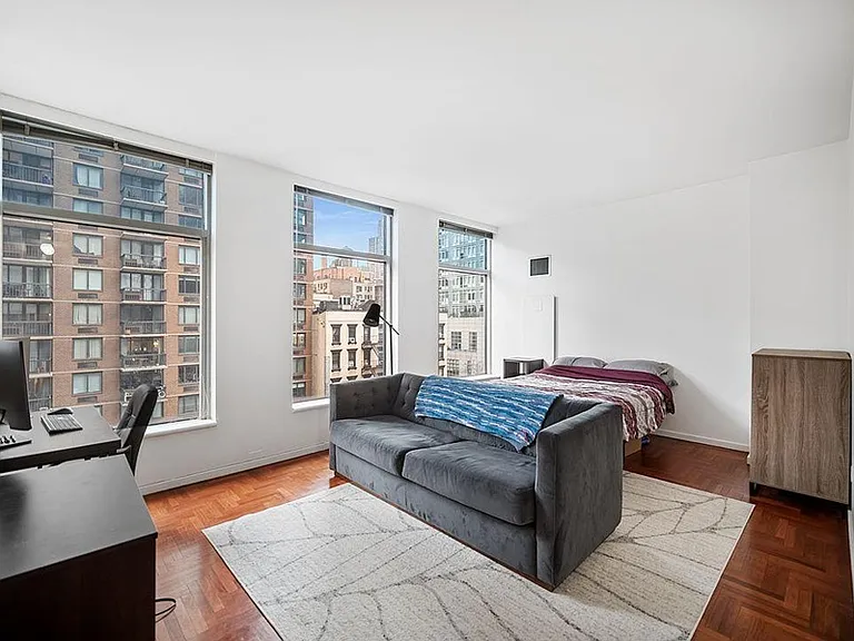 250 E 54th St #37C — Photo 6