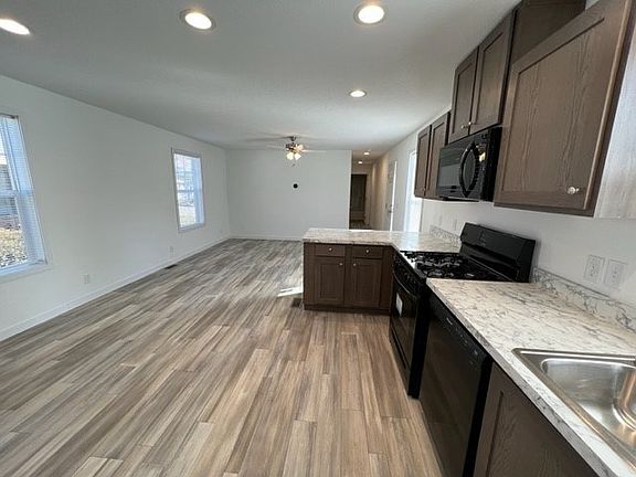 3rd image of 7769 Kimberly Dr #68