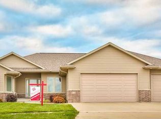 818 Tuscany Ct NE, Cedar Rapids, IA 52402