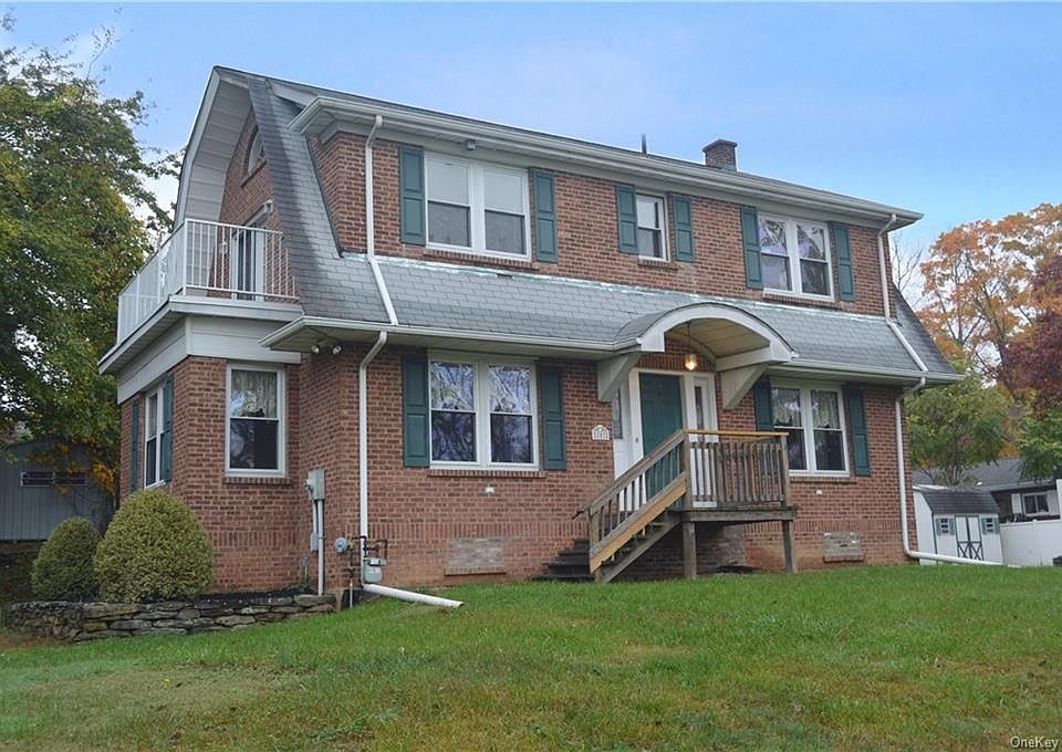 1st image of 107 N Liberty Dr