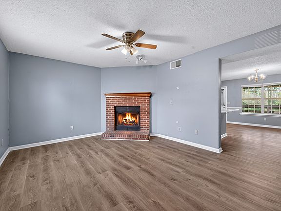 5th image of 1348 Bellshire Terrace Dr