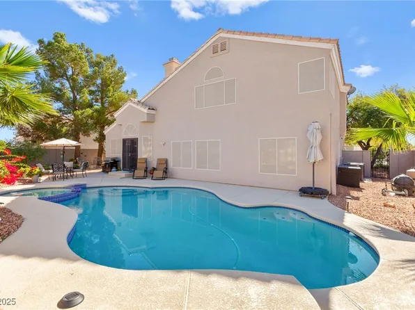 614 Ravenglen Dr, Las Vegas, NV 89123
