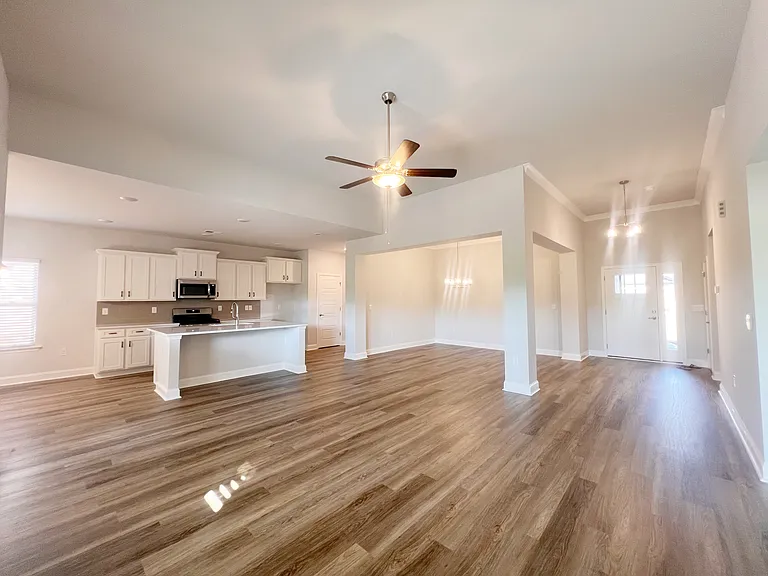 335 Cypress Hollow Trl — Photo 12