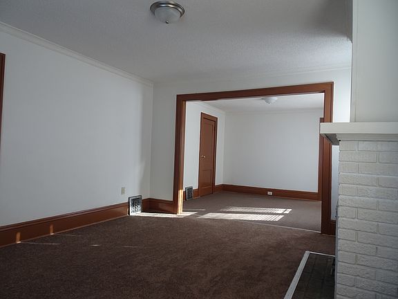 3rd image of 3726 Emerson Ave N