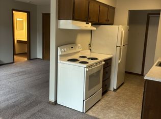 747 11th Ave S APT 8, Hopkins, MN 55343