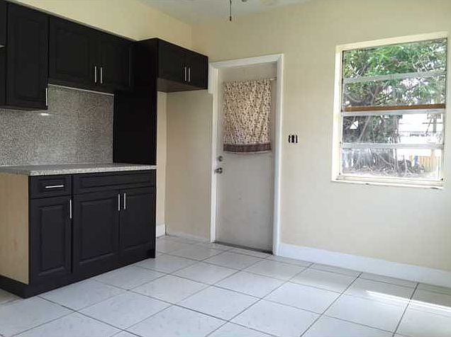 2nd image of 49 NW 30th Ave #B