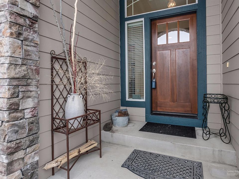 1st image of 19537 Aster Ln