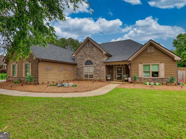 4207 Old Wood Dr, Conyers, GA 30094
