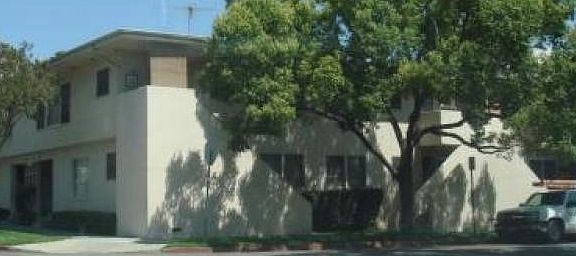 404 East Harvard