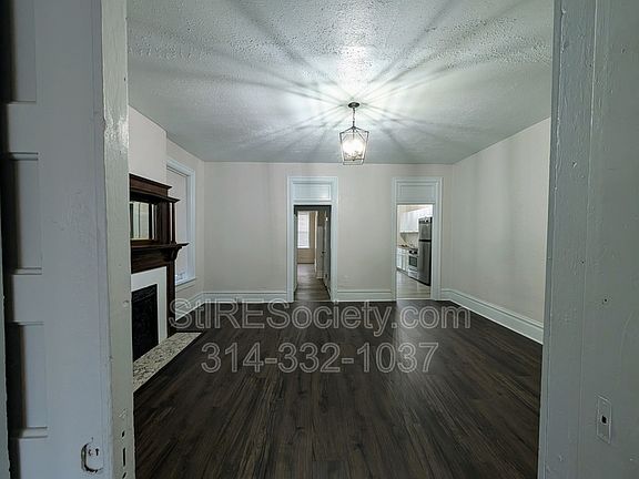 4th image of 3922-3924 Botanical Ave #3922