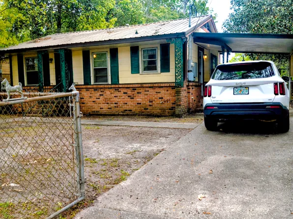 310 8th Ave, Chickasaw, AL 36611