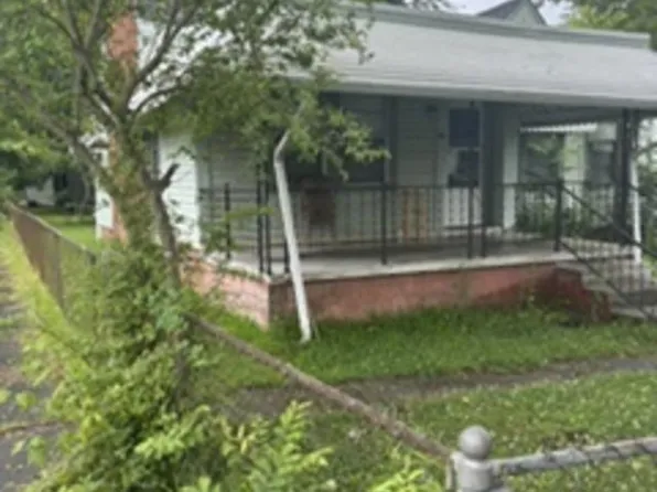 910 Martin Ave, Gadsden, AL 35903