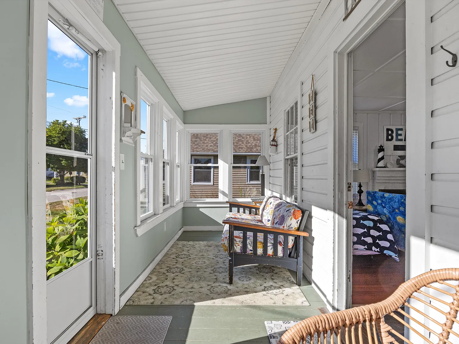 2 bed, $1,900 — Photo 3