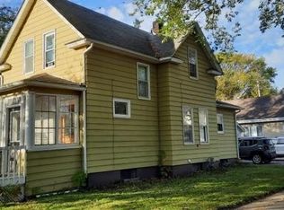 802 Cherry St, Grand Forks, ND 58201
