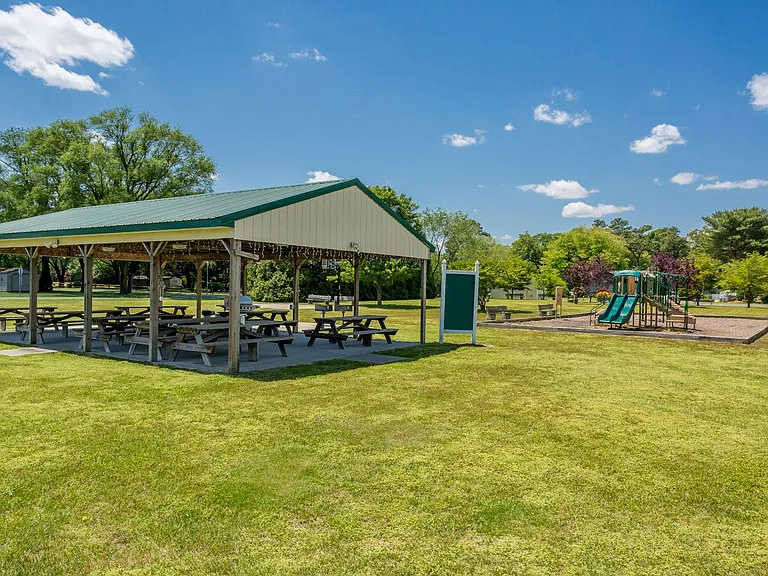 31245 Mohican Dr — Photo 46