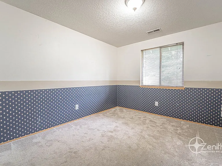 17403 NE 3rd St — Photo 16