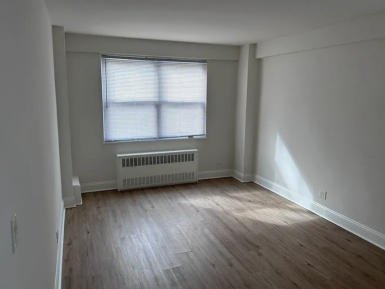 501 Surf Ave #4 — Photo 5