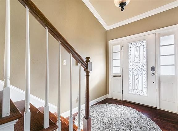 3rd image of 353 Brookmeade Dr