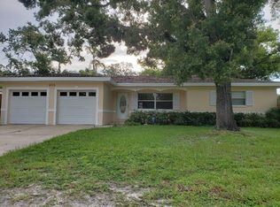 905 Wellington Dr, Clearwater, FL 33764