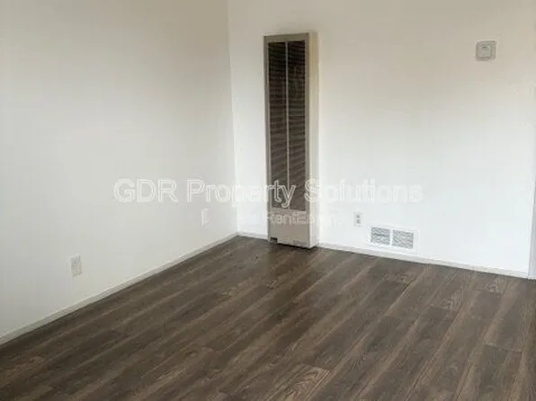 1201 Iron Ave SW APT 22, Albuquerque, NM 87102