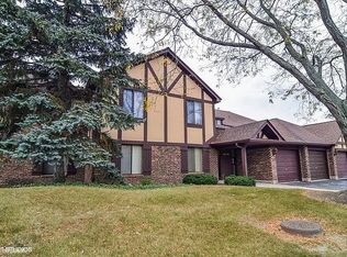 1656 Dover Ct APT A, Wheaton, IL 60189