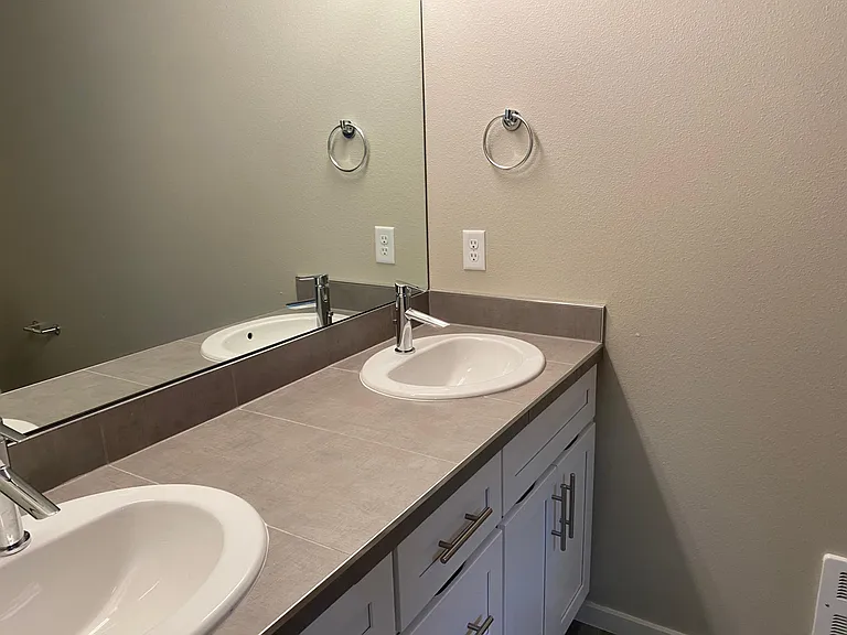 6867 NE 170th St #101 — Photo 18