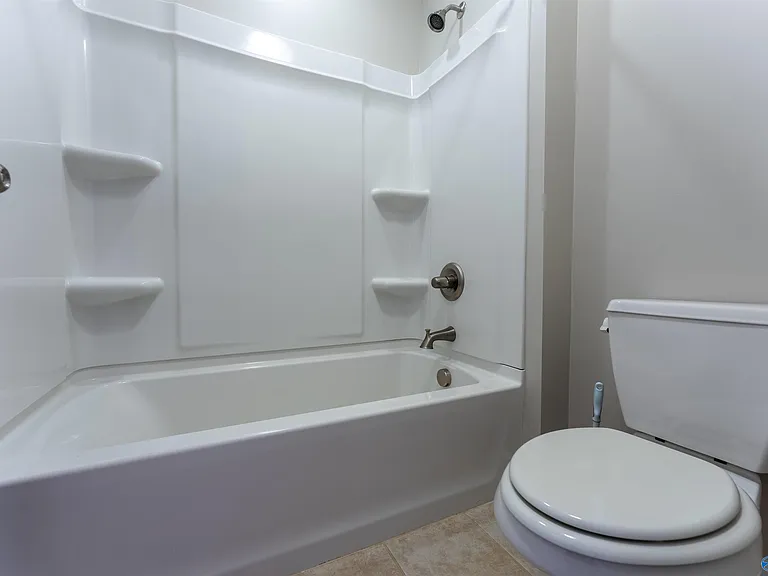 15223 Lakeside Trl — Photo 37