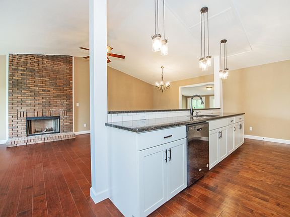 4th image of 8648 Tervada Dr