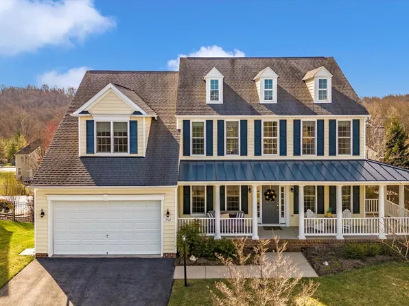 1902 Castle Green Cir, Mount Airy, MD 21771