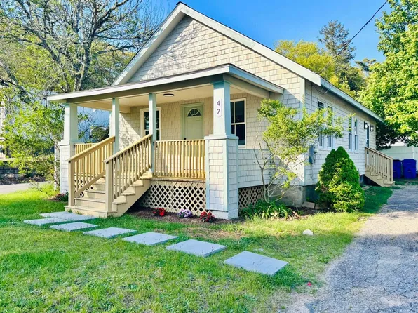 47 Harrison Avenue, Buzzards Bay, MA 02532