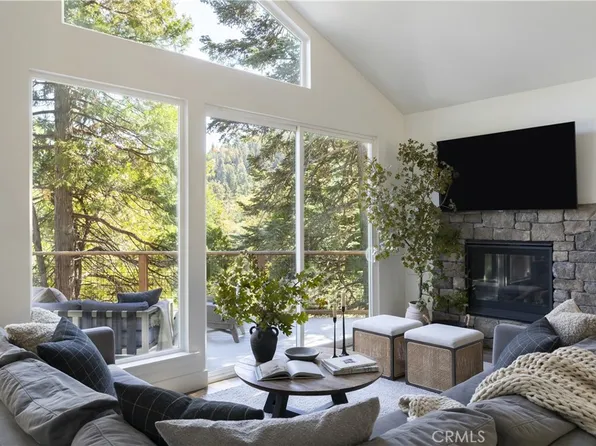 388 Primrose Cir, Lake Arrowhead, CA 92352
