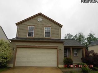 616 Canterbury Ln, Northfield, OH