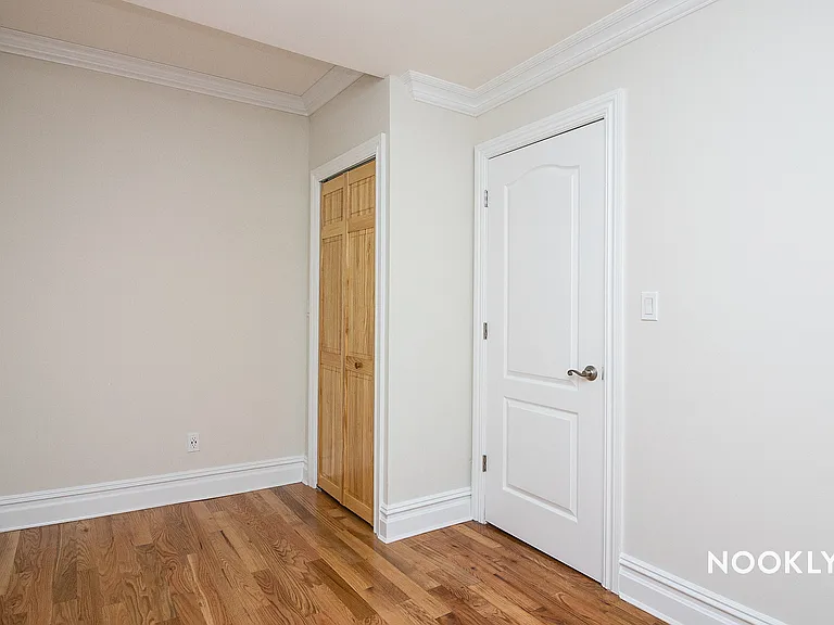 45 Albany Ave #2 — Photo 10