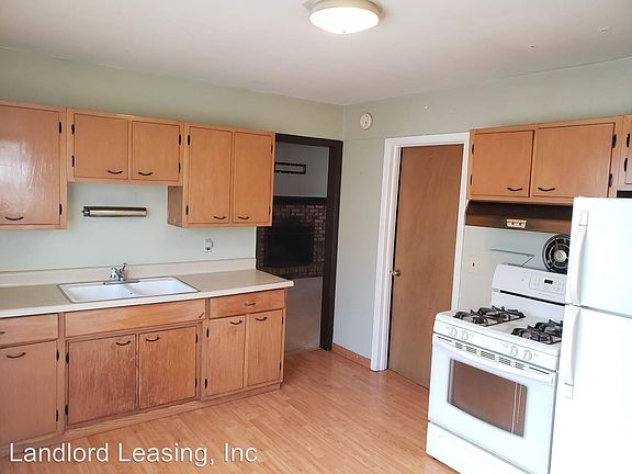 5th image of 617 Concord Ave