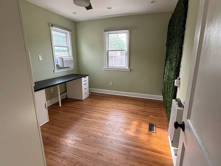 Brandywine Ln — Photo 31