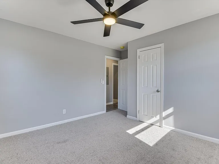 2202 Vireo Dr — Photo 32