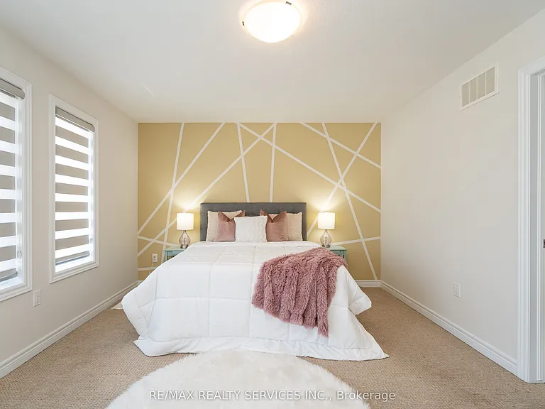 7 Baker Ln — Photo 33