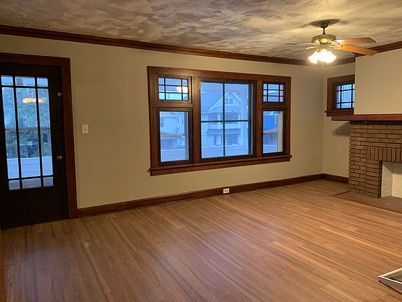 4th image of 2210 W 101st St #2