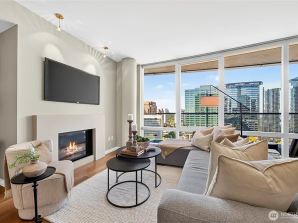 500 106th Avenue NE #2103, Bellevue, WA 98004