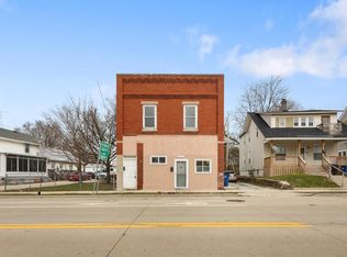 1942 State St, Racine, WI 53404