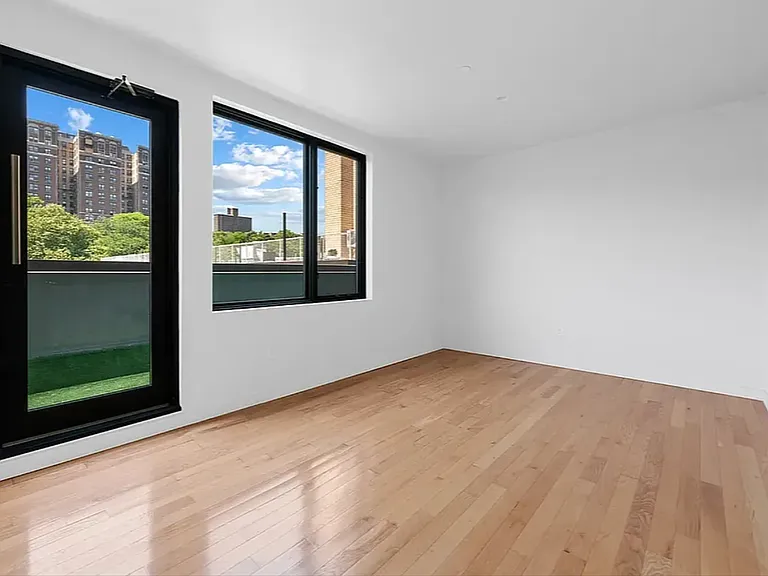 2903 Frederick Douglass Blvd #PHB — Photo 8