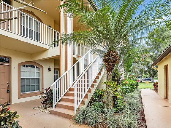 3rd image of 182 Newport DR #1012