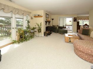 602 Skyline Dr #62, Haledon, NJ 07508