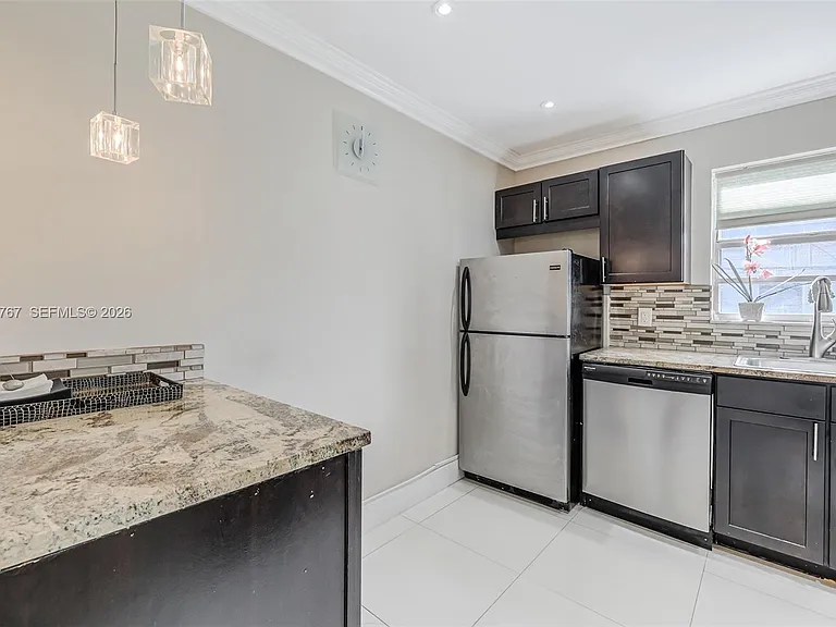 618 Euclid Ave #204 — Photo 12