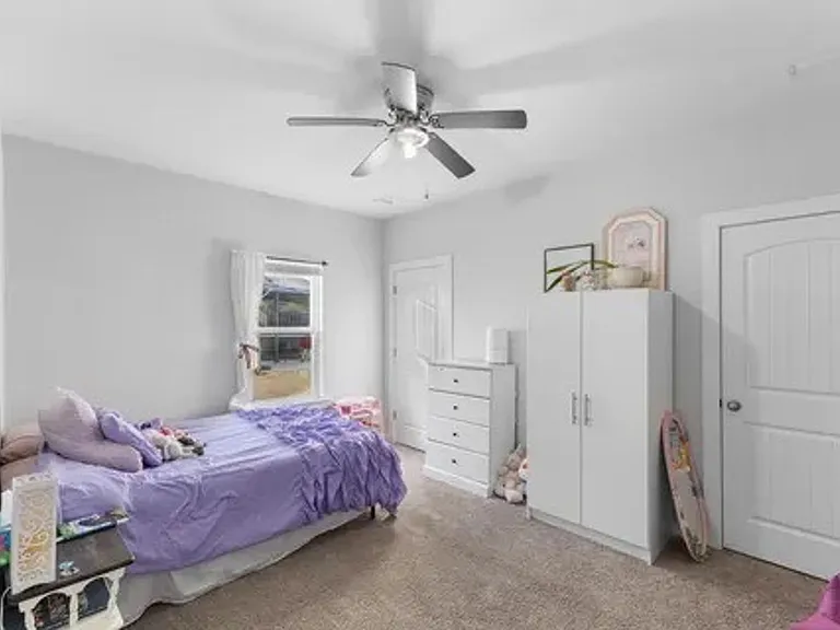 422 Lybrand St — Photo 9
