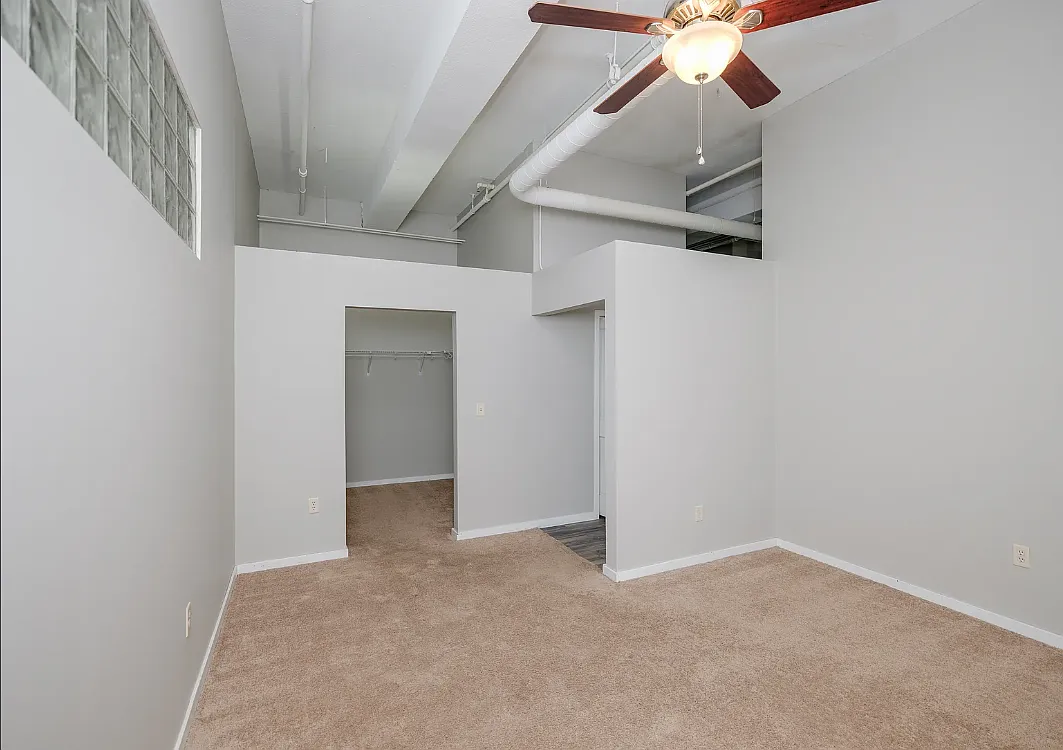 2 bed, 1804 sqft, $2,000 — Photo 3