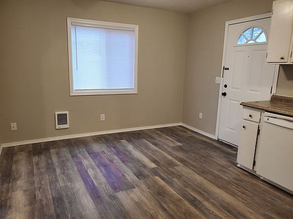 5th image of 13214 SE River Rd #13306